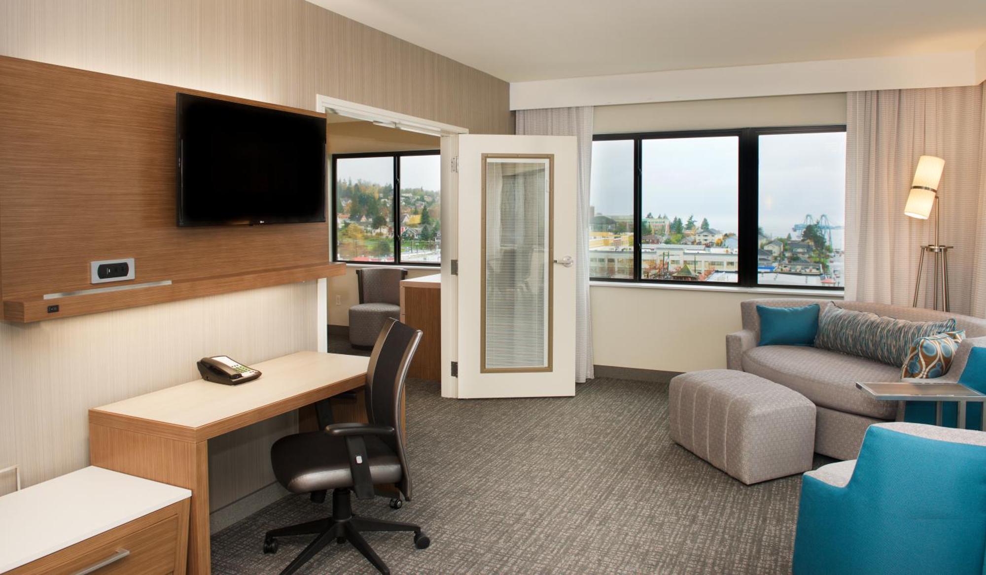 Courtyard By Marriott Seattle Everett Downtown Exterior photo